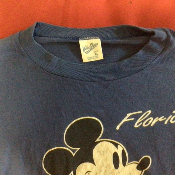 Vintage Mickey Mouse tshirt - Picture 2 of 3
